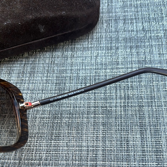 TOM FORD "Linda" Brown Tortoise Butterfly Acetate Sunglasses - TF 324 50F - Picture 6 of 10